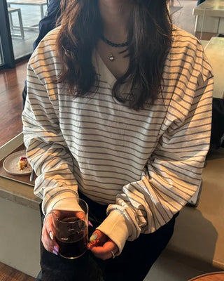 V-neck double border pullover