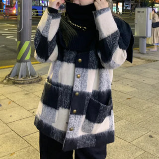 Knitted shawl set with checked jacket