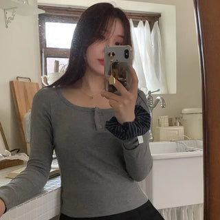 [With built-in cups] Button-up ribbed long-sleeve T-shirt