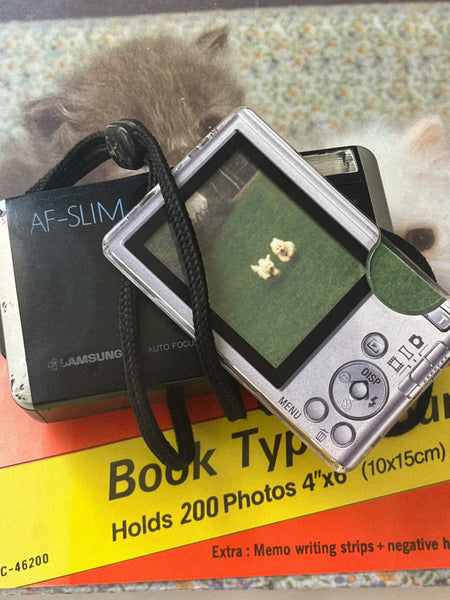 Vintage Digital Camera MagSafe Card Wallet