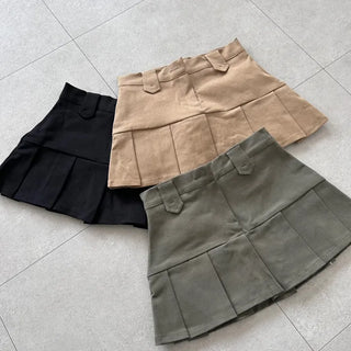 Low-rise pleated mini skirt cargo culottes