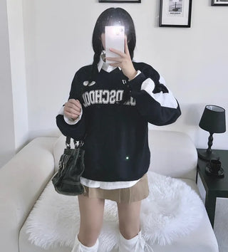 Unisex Old School Lettering V-Neck Contrast Sweatshirt Terry