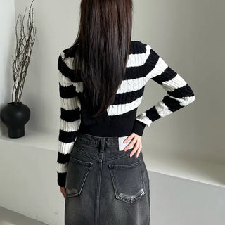 Striped V-neck muffler knitwear knit cropped set