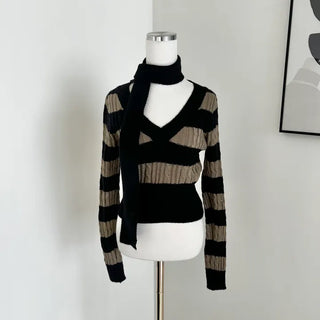 Striped V-neck muffler knitwear knit cropped set