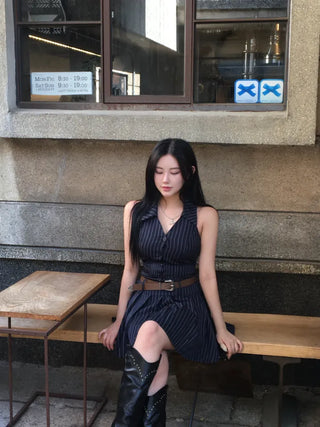 Halter Sleeveless Collar Pleated Dress Striped Party Look