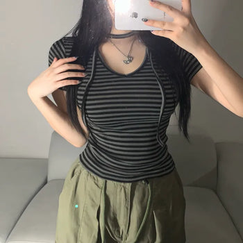 Striped V-neck Muffler Set Short Sleeve T-shirt Slim