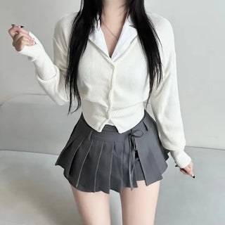 Waist-cinching V-neck Button Knit Cardigan Transitional Season Look