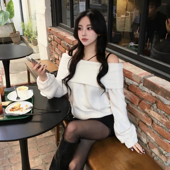 Year-end Fleece-lined Off-shoulder Long Sleeve Tee Daily Party