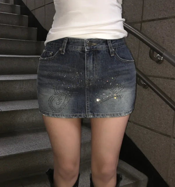 Glow Cubic Low-Rise Denim Mini Skirt Hot Fix