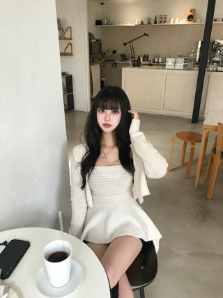 Delicate Angora Knit Flare Sleeveless Cardigan Set Spring