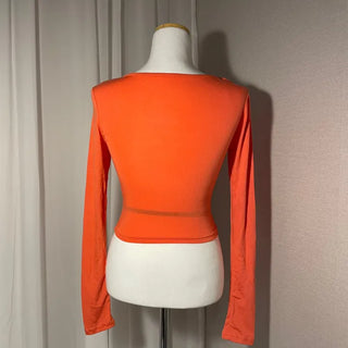 U-neck Crop Long Sleeve T-shirt