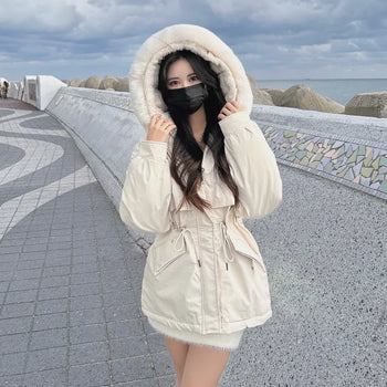 Effortless Stylish Short Padded Jacket with Fur Hood