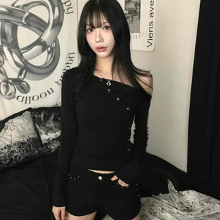 Side Diagonal Eyelet Long Sleeve T-shirt