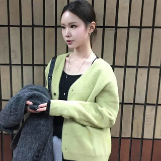 Mohair Daily V-Neck Button Cardigan