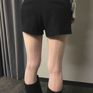Minimal Slim Fit High-Waisted Basic Shorts