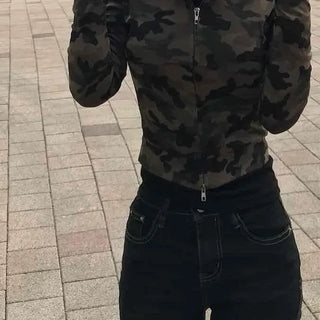 Military camouflage pattern slim-fit zip-up hoodie