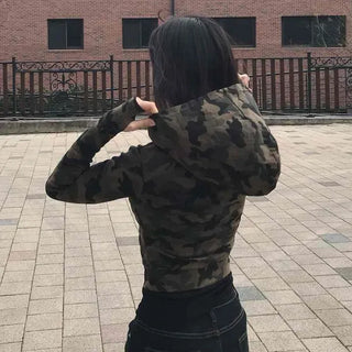 Military camouflage pattern slim-fit zip-up hoodie