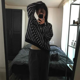 Loose-fit Striped Contrast Button Collar Long-sleeve Sweatshirt