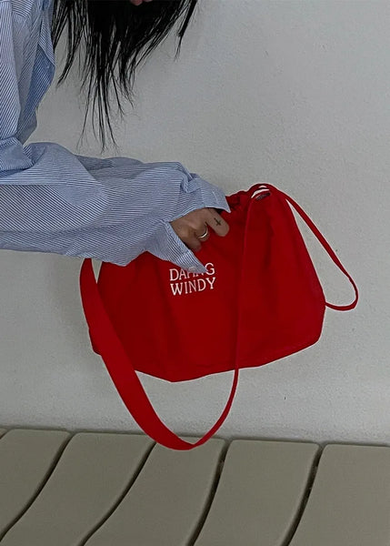 everything poly bucket bag (2c)