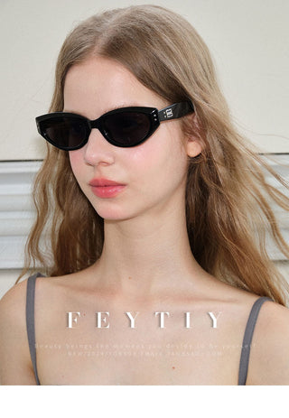 retro cat-eye sunglasses