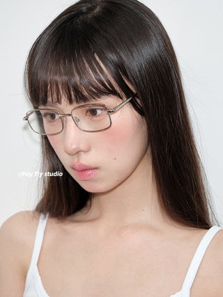 gold rectangular glasses