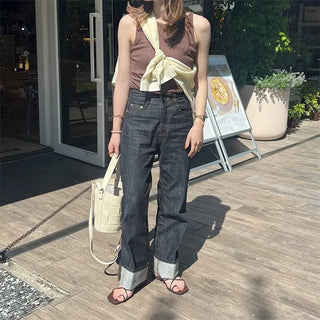 Rolled-up denim pants