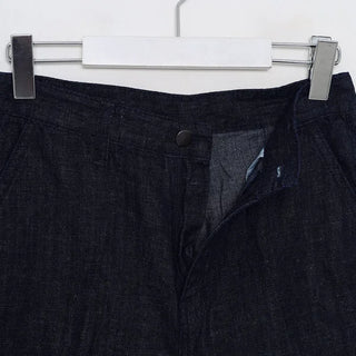Short denim pants