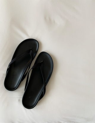 Designer flip-flops (3 colors)