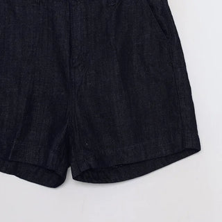 Short denim pants