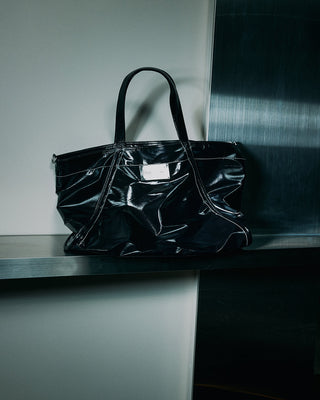BIG COATING TOTE BAG IN BLACK