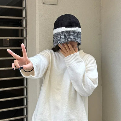 Three-color knit bucket hat