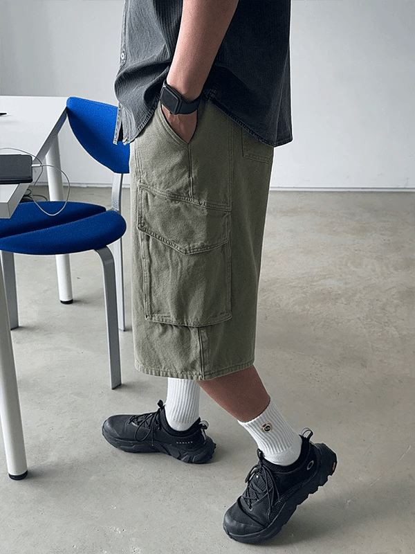 Tier Cotton Cargo Bermuda Pants