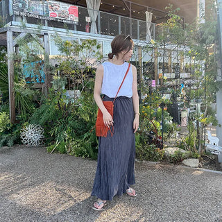 Pleated banded long skirt