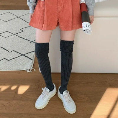 Ribbed knee socks