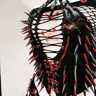 Hollow out o ring metal chain rivet applique pant set