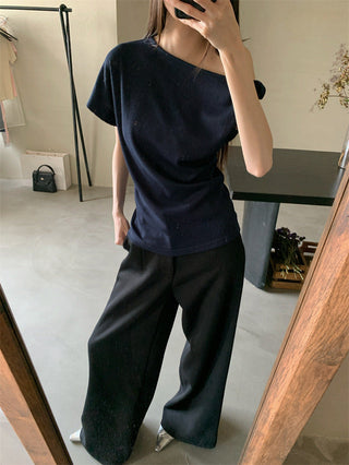 asymmetric shoulder top