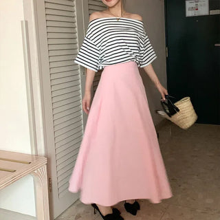 Pintuck flared long skirt