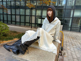 [NeverSeez] Cropped Raw Edge Hooded Zip-Up