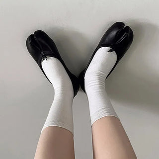 Tabi flat shoes