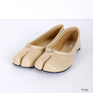 Tabi flat shoes