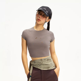 [Monterest] Cutout Embroidery Slim Fit Crop Tee