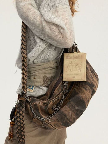 [Monterest] PU Leather Tri-Fold Passport Wallet with Chain