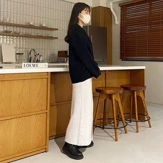 V-neck ribbed knit