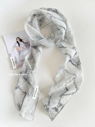 light gray scarf