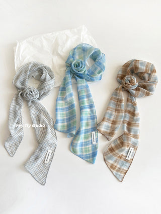 light gray scarf