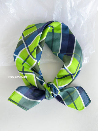 blue plaid headscarf 01