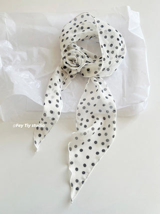 removable rose scarf