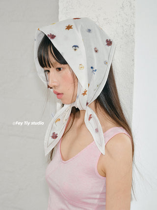 gentle flower scarf