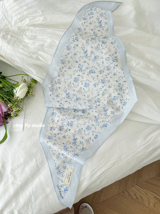 gentle flower scarf