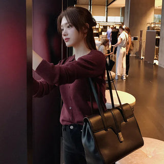 Cardigan-style ribbed collar knit